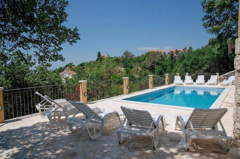 Apartments Casa Bella Cattaro Esterno foto